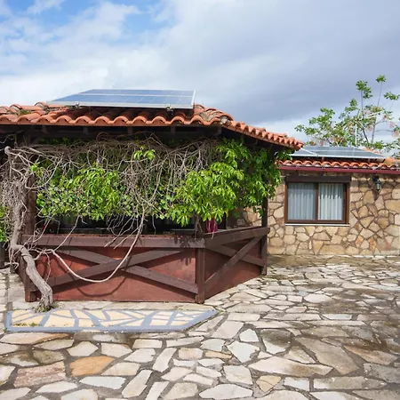 Evdokia's House Holiday home Dikella