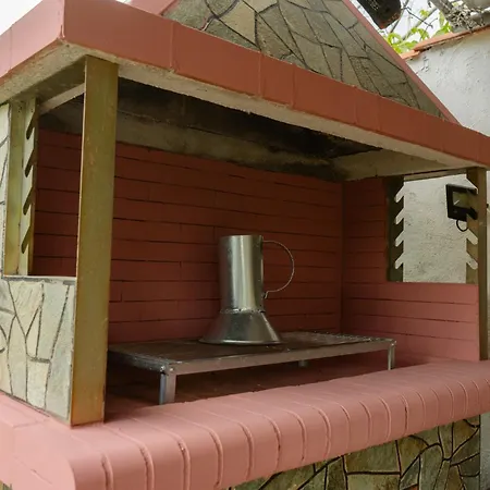 Evdokia's House Holiday home Dikella