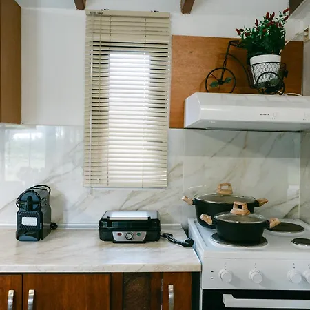 Evdokia's House Holiday home Dikella
